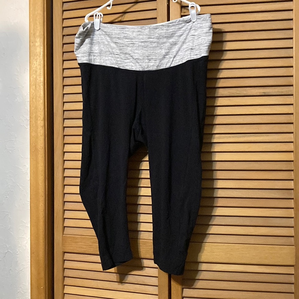 Maternity Capri leggings